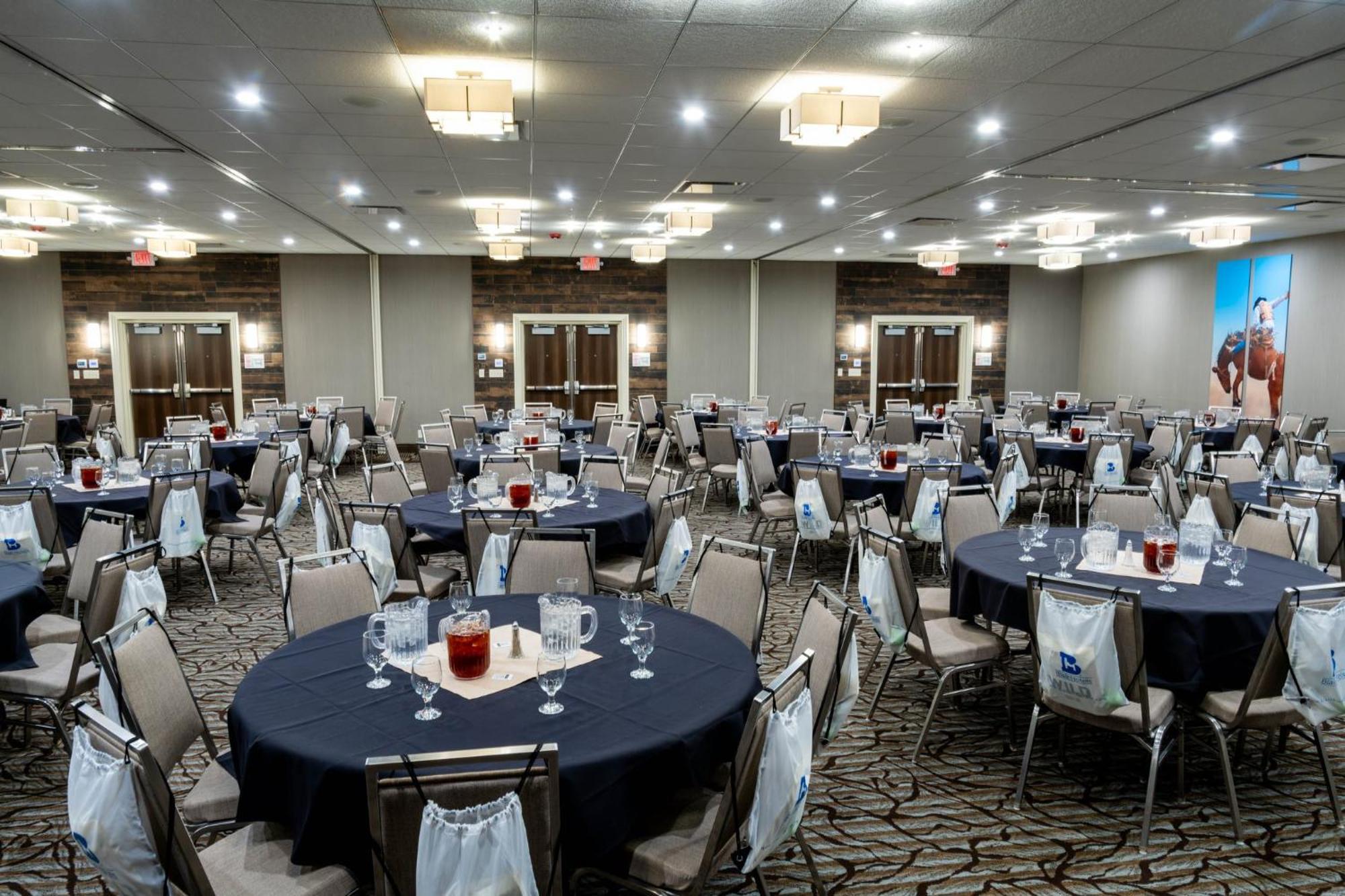 Holiday Inn Cody - Convention Center By Ihg Luaran gambar